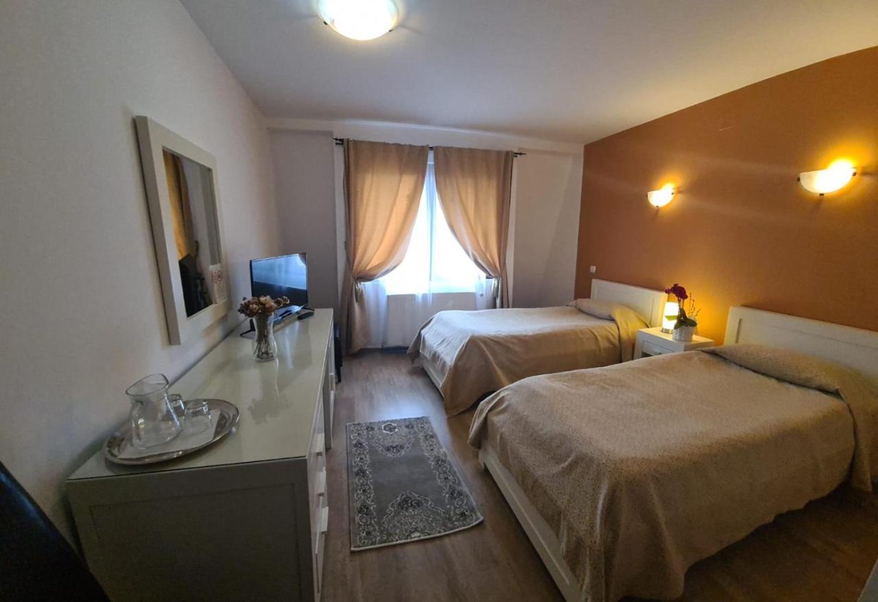 Ramona Hotel Gura Humorului Eksteriør billede